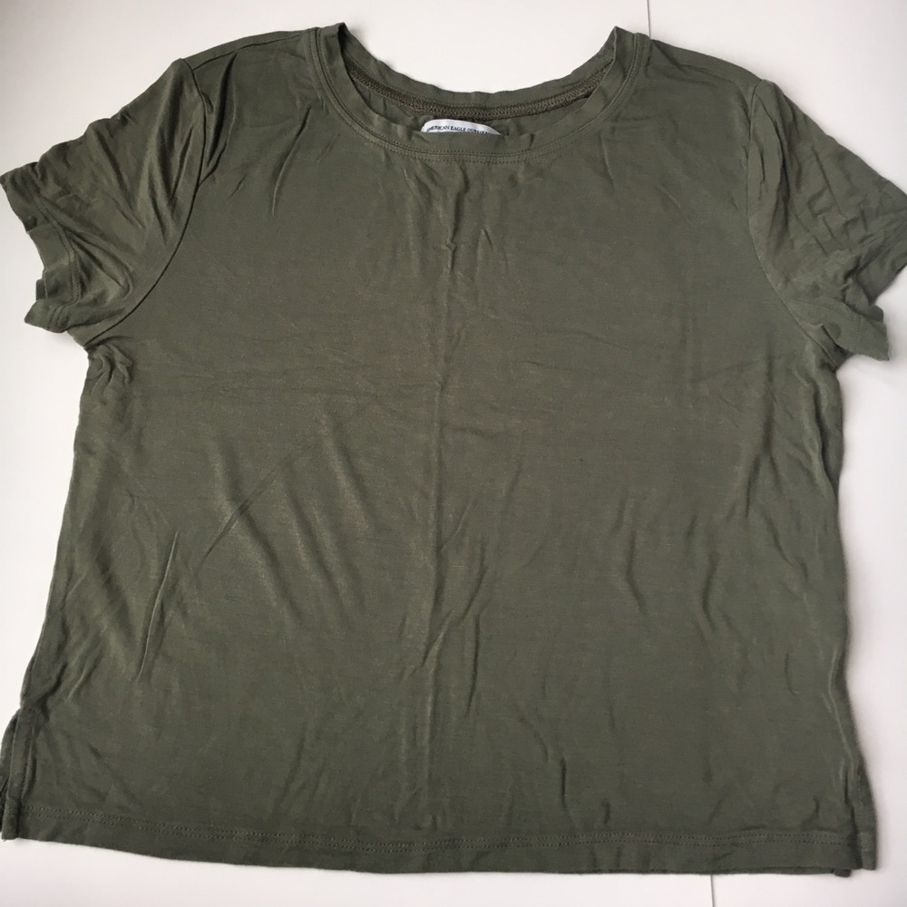 American Eagle crop top